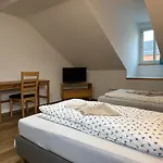 Am Theater Apartman *