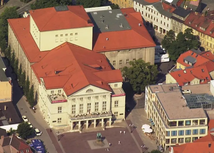 Am Theater * Weimar (Thuringia)